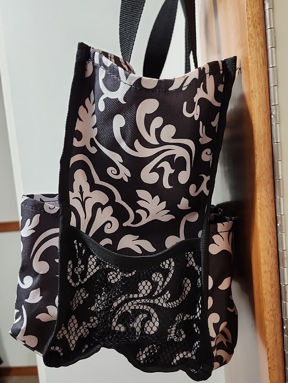 Thirty One Black & White Patterned Tote Bag With Multiple Pockets & 2 Straps - Picture 3 of 6